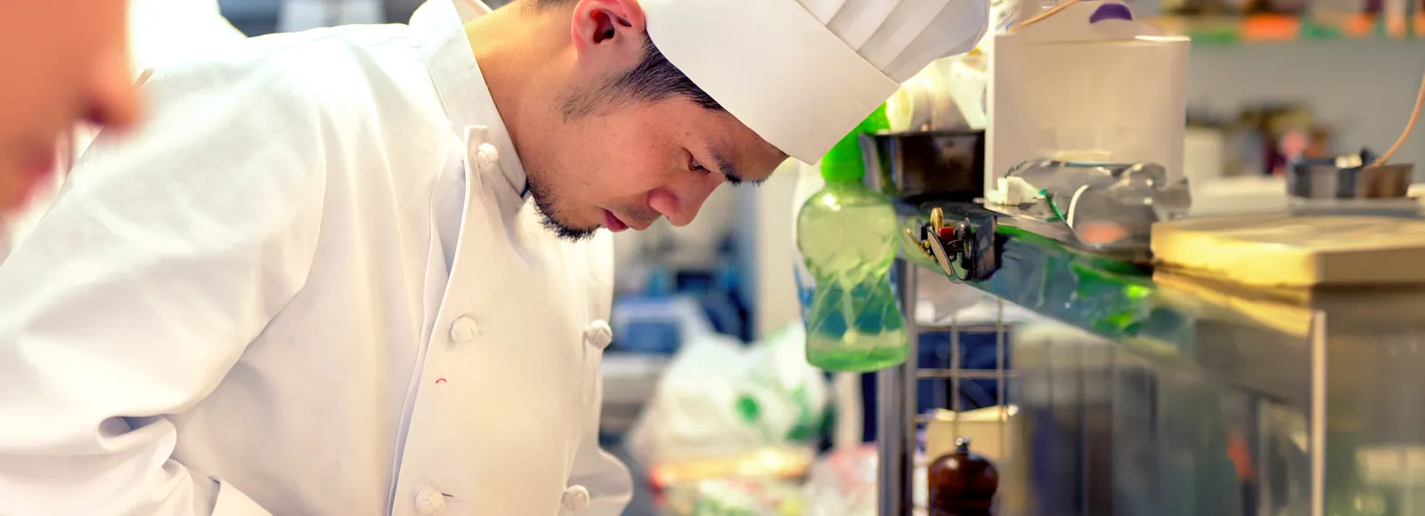 おもてなしHRのキービジュアル_2