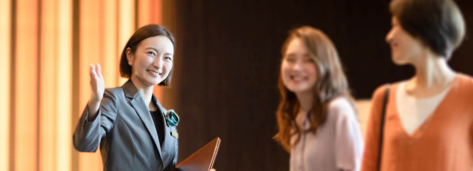 おもてなしHRのキービジュアル_0